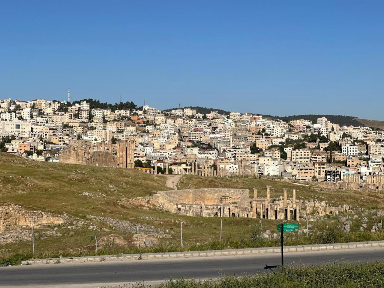 Jerash City View Jarash Eksteriør billede